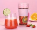 Portable Electric Fruit Juicer Rechargeable Mini Juicer Small Fruit Household Automatic Portable Travel Juicer Easy To Clean Rechargeable Small Fruit